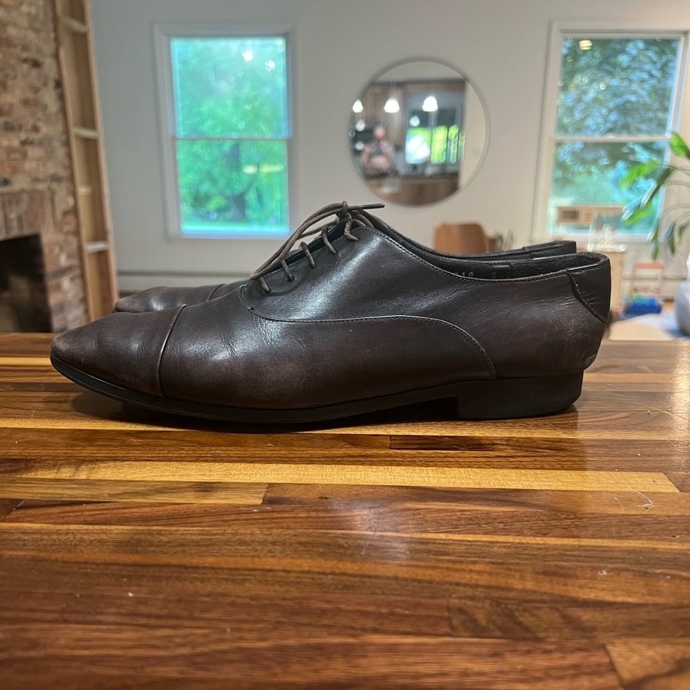 Ferragamo Oxford with toe cap